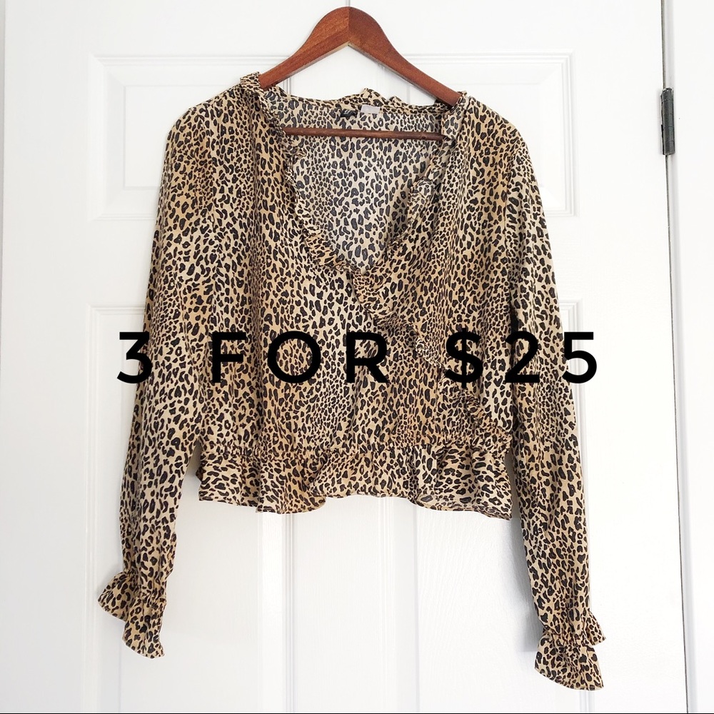 3 FOR $25 Leopard print long sleeve blouse